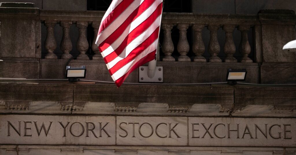 AI Stocks Drop On Calls For A Slowdown As Rising Oil Prices Push The 10-Year Yield To 5%