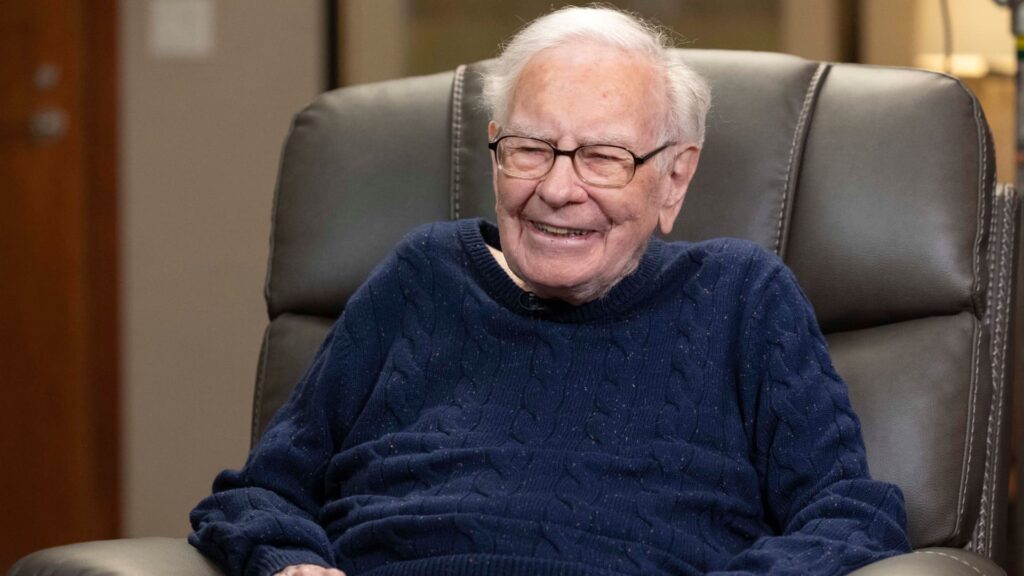 Buffett stepping down as Berkshire chairman Buffett stepping down as Berkshire chairman