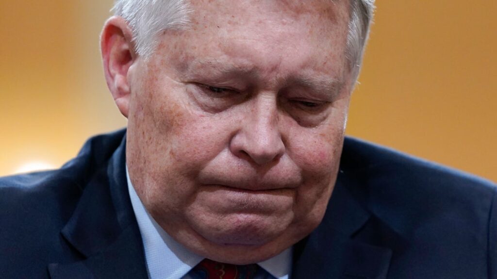 Conservative Legal Icon Warns Trump Plans To 'Wage The Final Battle' Against Democracy