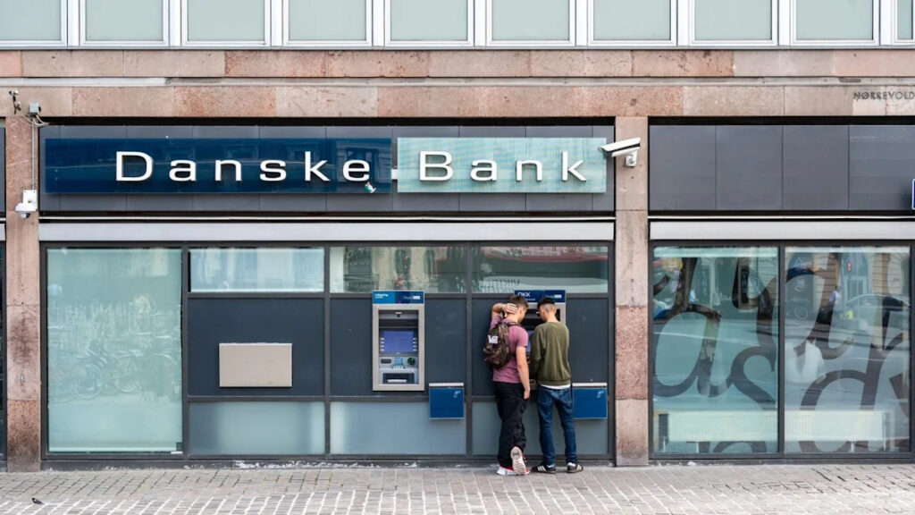 Danske Bank expects further job cuts in AI push – report