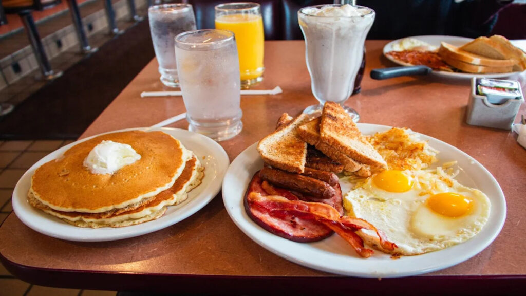 Denny’s rival dining chain files for Chapter 11 bankruptcy Denny’s rival dining chain files for Chapter 11 bankruptcy