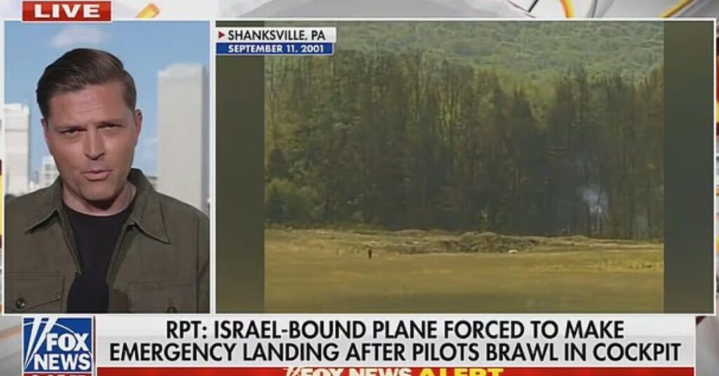 Fox News Forced to Apologize After Mistakenly Airing 9/11 Footage Fox News Forced to Apologize After Mistakenly Airing 9/11 Footage