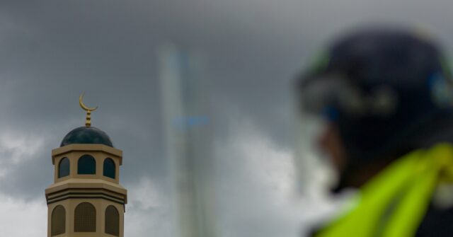 UK Police Impartiality Undermined by Muslim Staff Networks: Report