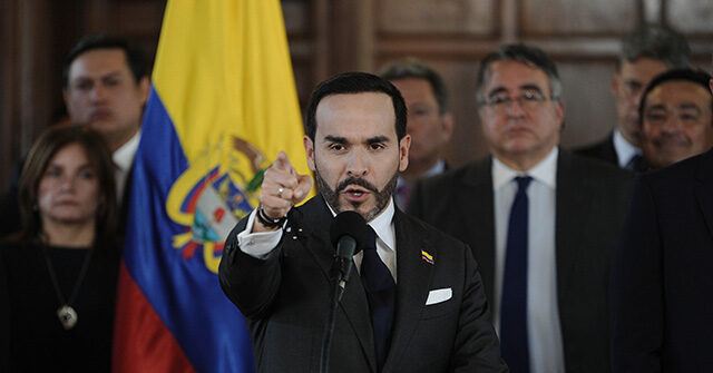 Abelardo de la Espriella Accuses Gustavo Petro of ‘Looting’ Colombia