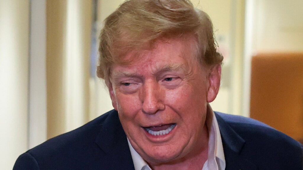 Here’s How DJ Trump Entertained Journalists Onboard Air Force 1 Here’s How DJ Trump Entertained Journalists Onboard Air Force 1