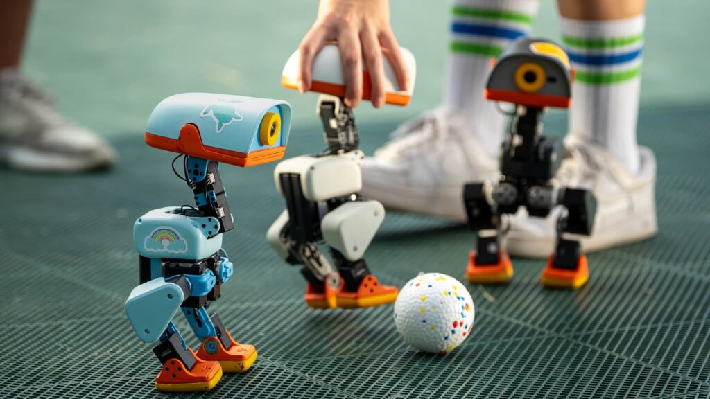 Hugging Face’s new duck robot is selling fast. A Chinese chip powers it Hugging Face's new duck robot is selling fast. A Chinese chip powers it