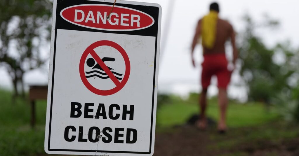 Hurricane Nolo Skirts Hawaii But Could Still Unleash Powerful Winds, Flash Flooding