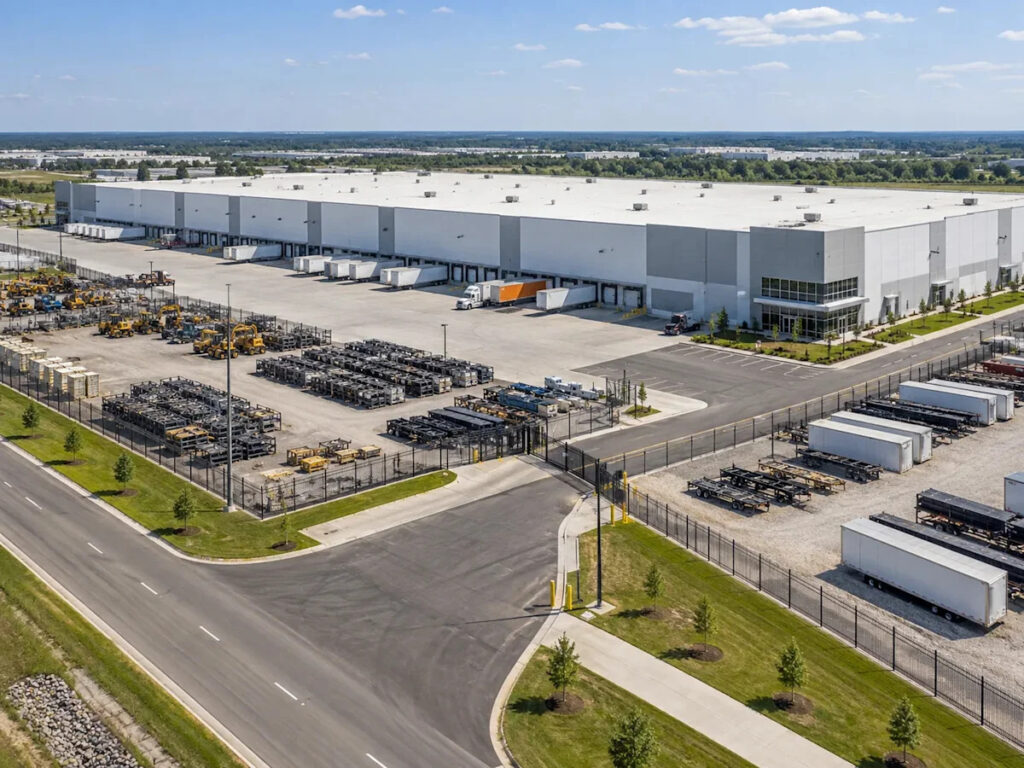 J.P. Morgan Closes $1.1B US Industrial Net Lease Fund