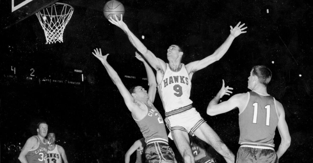 Legendary NBA Star Bob Pettit Dies At 93 Legendary NBA Star Bob Pettit Dies At 93