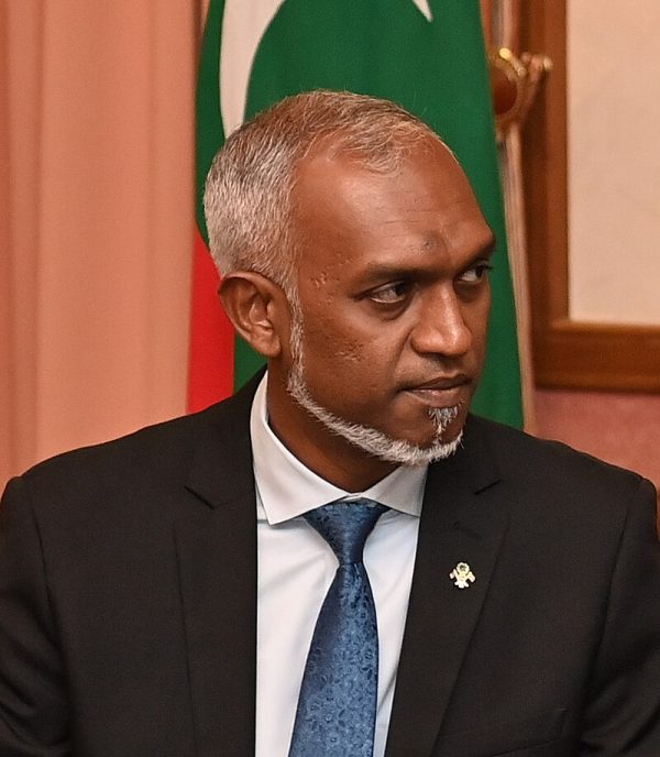 Maldives’ Dollar Crisis Becomes a Political Test for President Muizzu Maldives’ Dollar Crisis Becomes a Political Test for President Muizzu