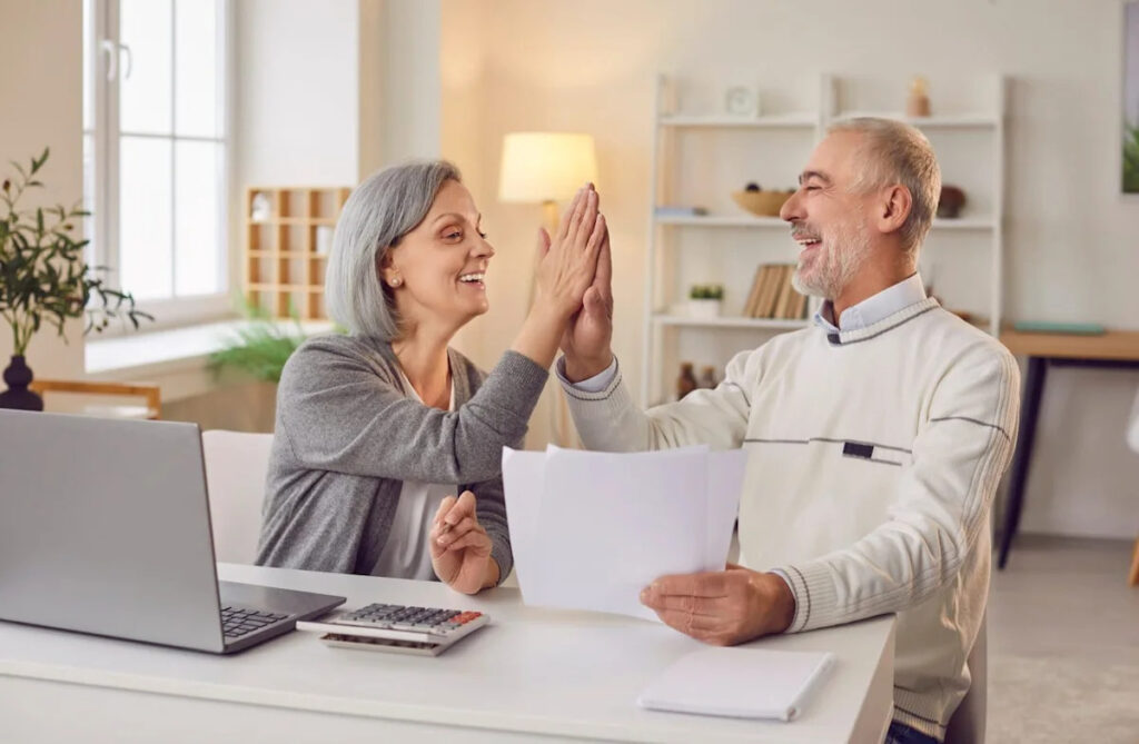 Retired Couple With $1.4 Million Pays $0 Tax on a $52,000 Stock Gain. The Window Closes Dec. 31