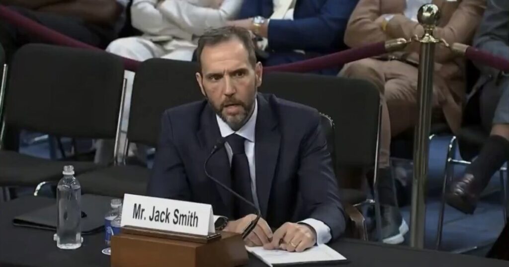 Ted Cruz Blasts Jack Smith, Accuses Him of “Egregious Abuse of Power” During Fiery Senate Hearing (VIDEO) * The Gateway Pundit * by Cristina Laila Ted Cruz Blasts Jack Smith, Accuses Him of “Egregious Abuse of Power” During Fiery Senate Hearing (VIDEO) * The Gateway Pundit * by Cristina Laila