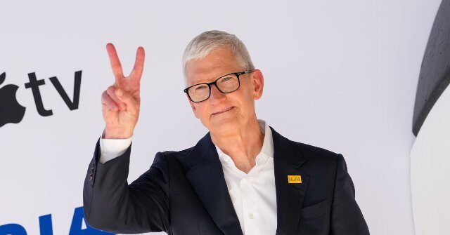 Apple News Hid Stories Reporting on DNC’s Financial Woes Ahead of Midterms