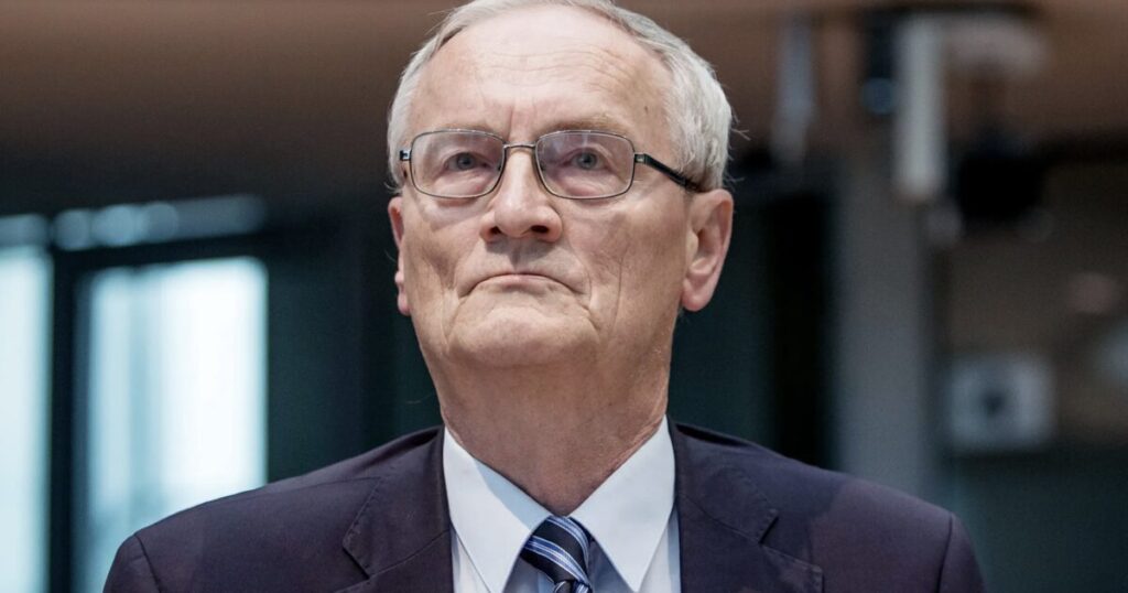 Germany’s Former Intel Chief Arrested on Suspicion of Treasonous Espionage * The Gateway Pundit * by Robert Semonsen