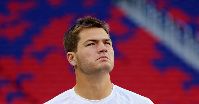 Pats QB Drake Maye ‘A Little Bit Skeptical’ That the US Landed on the Moon