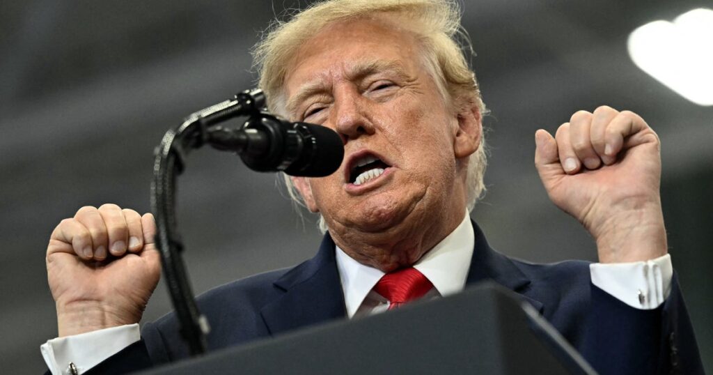 Trump Had One Seriously Wild Night On Truth Social