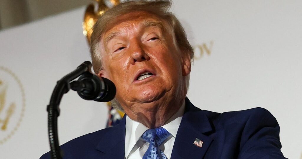 Trump Hands His Critics An Irresistible ’S**tty Job’ Soundbite Trump Hands His Critics An Irresistible ’S**tty Job’ Soundbite