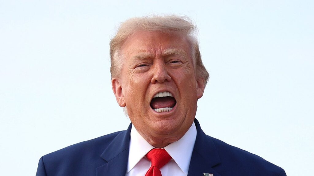 Trump Slams Fox News For ‘Defending Dumocrats’ Trump Slams Fox News For ‘Defending Dumocrats’