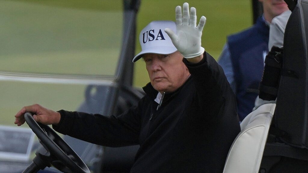 Trump Wants To Turn His West Palm Beach Golf Club Into A Camp David-Like Presidential Retreat Trump Wants To Turn His West Palm Beach Golf Club Into A Camp David-Like Presidential Retreat