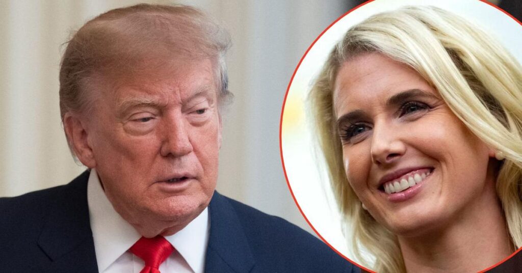 Trump Watched Videos of Himself as Staff Waited on Midterm Spending Trump Watched Videos of Himself as Staff Waited on Midterm Spending