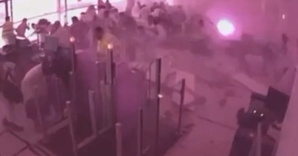 (VIDEO) Surveillance Footage from Saudi Arabia’s Riyadh Airport Shows Horrifying Moment Houthi Missile Hits (VIDEO) Surveillance Footage from Saudi Arabia’s Riyadh Airport Shows Horrifying Moment Houthi Missile Hits