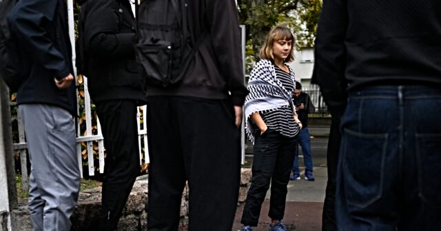 Career Protester Greta Thunberg Rushes to Join France Demonstrations
