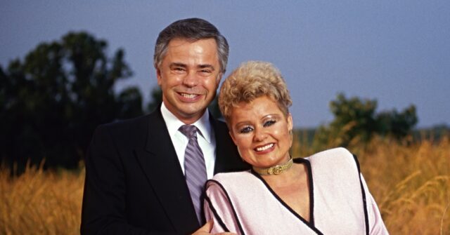 Televangelist Jim Bakker, Who Lost his ‘PTL Club’ Empire in Sex and Money Scandals, Dies at 86